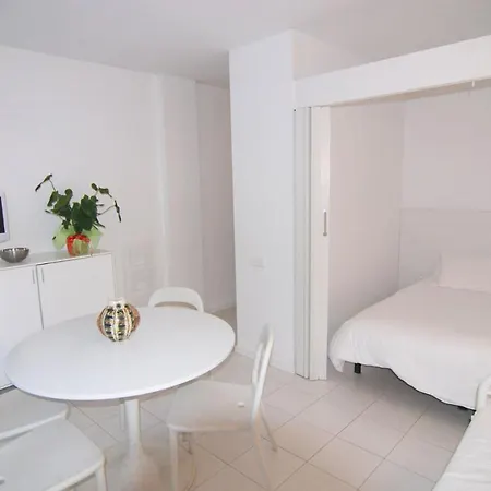 Apartment Zeus Alexis Ii *